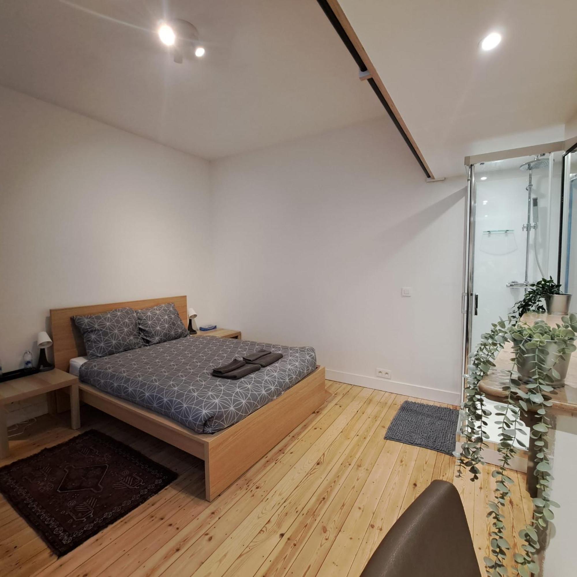 Comfortable Room With Terrace European Parliament ブリュッセル エクステリア 写真