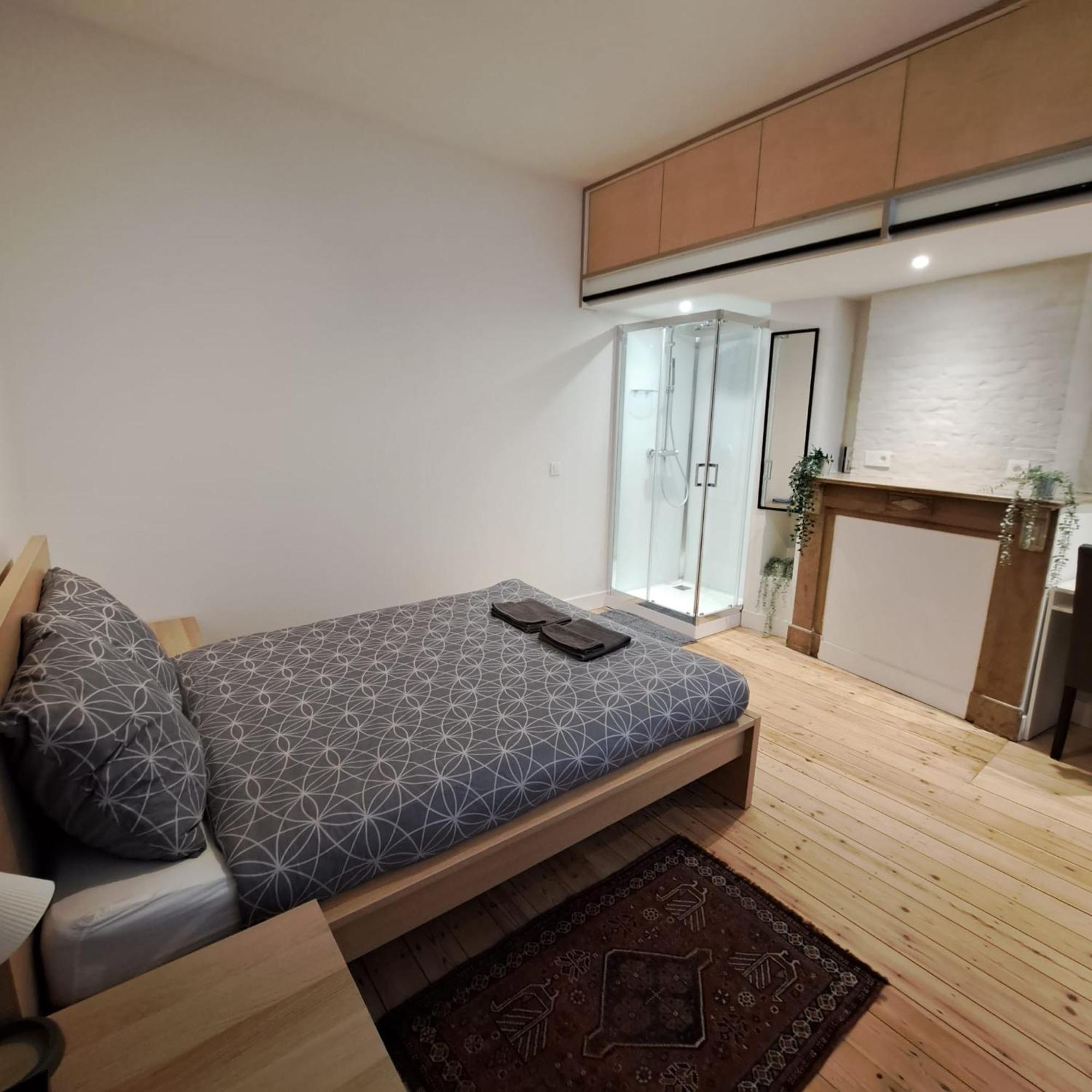 Comfortable Room With Terrace European Parliament ブリュッセル エクステリア 写真